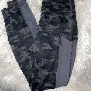 Fabletics army printed leggings